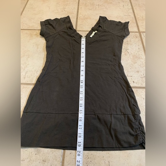 Smart Set V-Neck T-Shirt Dress - Dark Brown Large - Picture 5 of 6